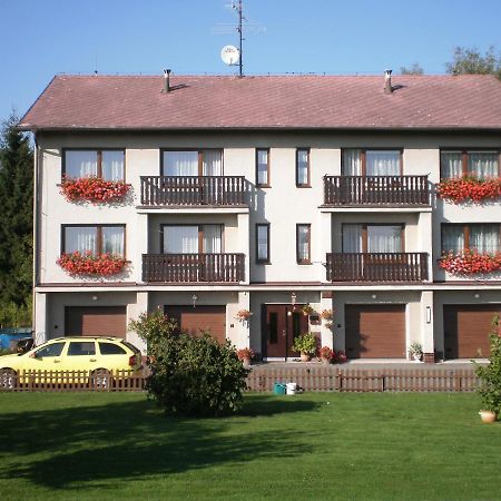Apartman Orlik Nad Vltavou エクステリア 写真